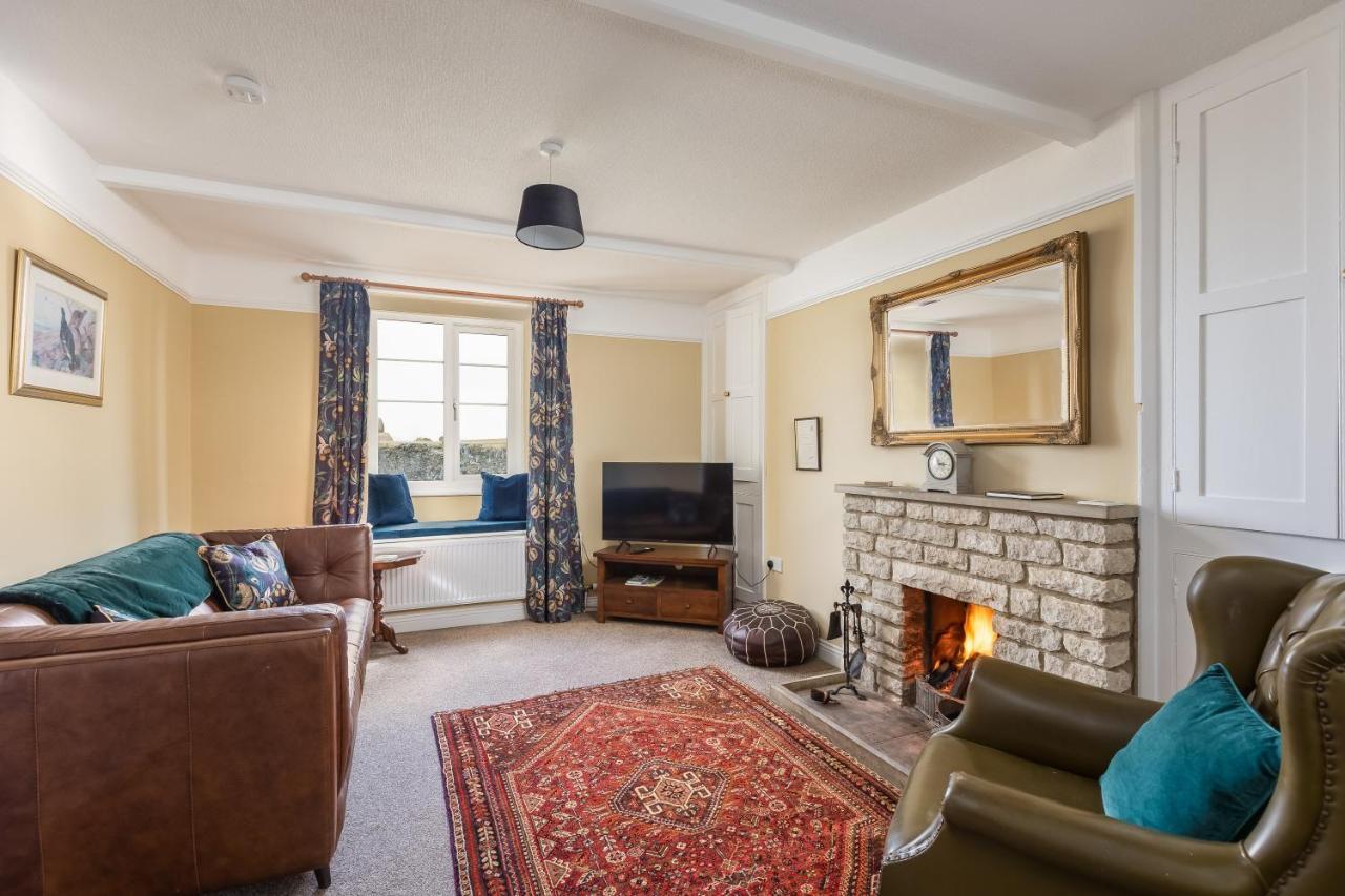 Luxury Farmhouse With Stunning Views And Hot Tub Ebberston Экстерьер фото