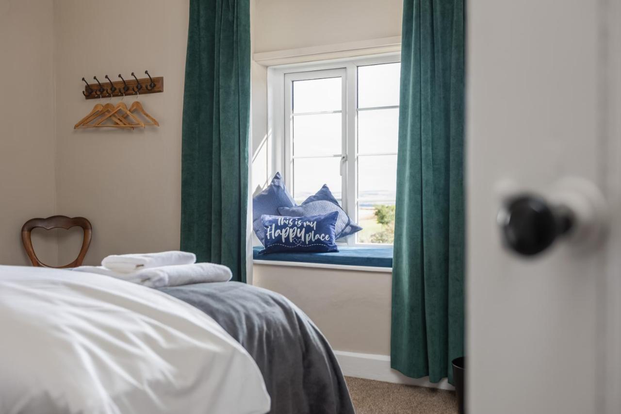 Luxury Farmhouse With Stunning Views And Hot Tub Ebberston Экстерьер фото